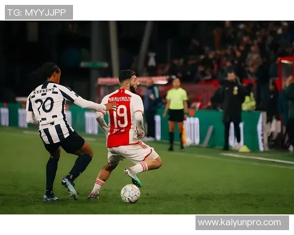 米体报道亚沙里在米兰进行康复训练预计十一月中旬重返赛场 米体报道亚沙里在米兰进行康复训练预计十一月中旬重返赛场