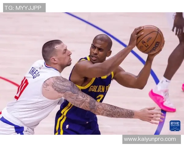 老船长保罗半场表现抢眼9助攻3分1板正负值高达25