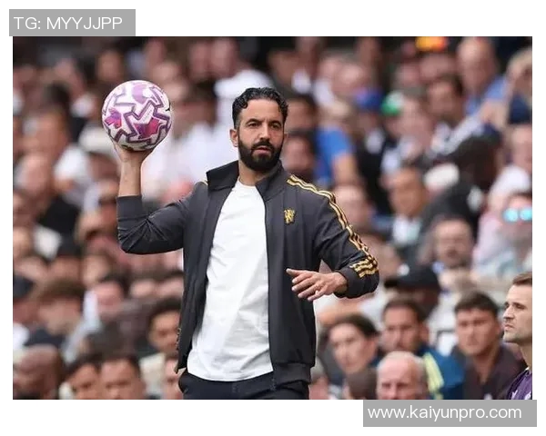 哈格里夫斯称姆伯莫技术能力被低估如同萨拉赫般出色